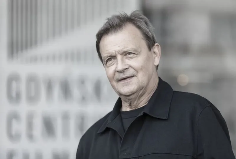 Kim jest Andrzej Frycz, aktor z pasją i niezwykłą historią?