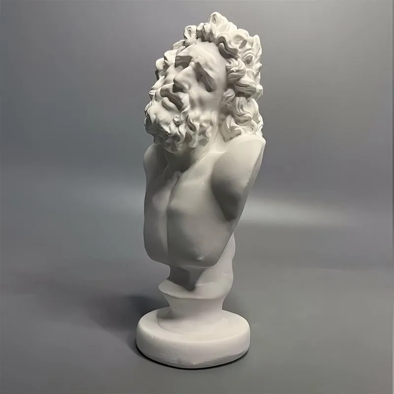 Rzeźby gipsowe w dekoracji: odkryj ich historię i stylowe możliwości