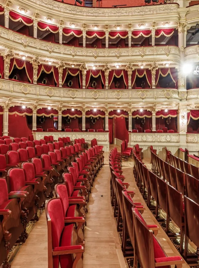 Korzyści z chodzenia do teatru