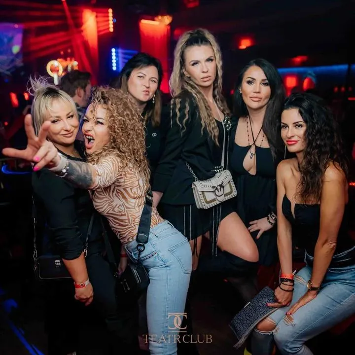 Rezerwacja miejsc w klubie